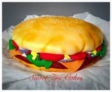 HAMBURGER CAKE