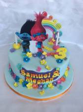 Trolls Cake